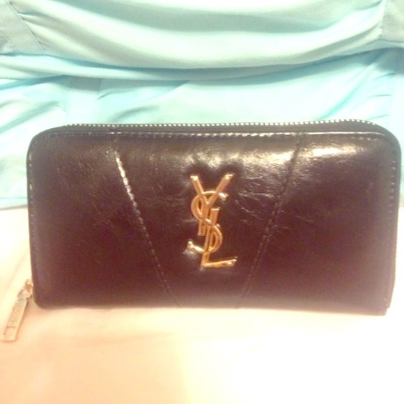 Ysl black classic leather wallet