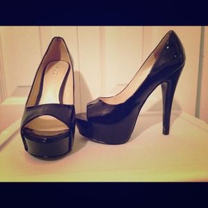 Black Aldo high heels
