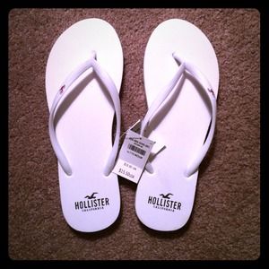 Hollister flip flops
