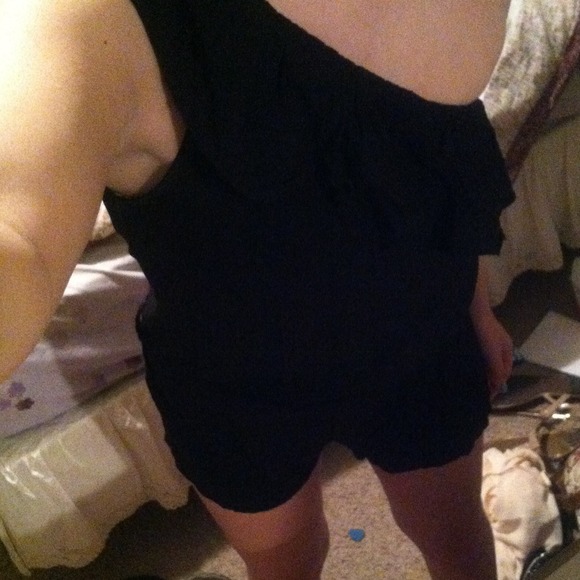 One shoulder black romper