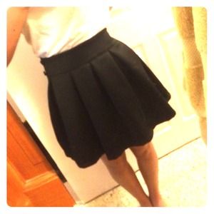Black skater skirt