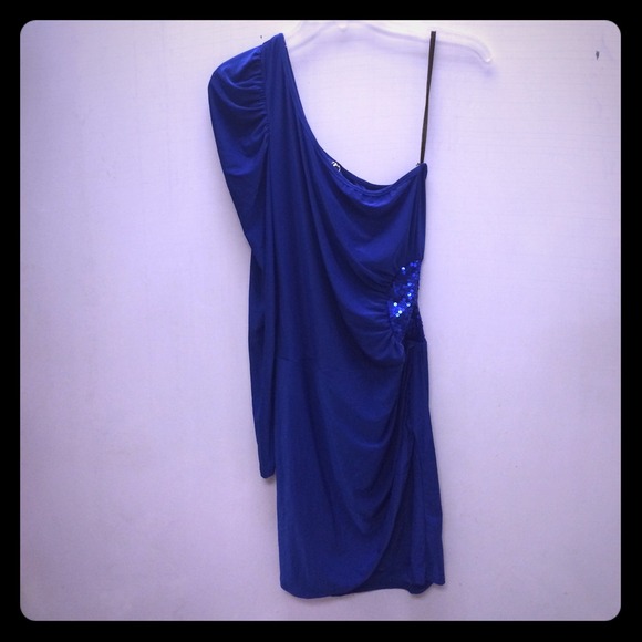 💝REDUCED💖Dress one shoulder size M