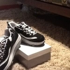 Sketchers Shape Ups Tennis Shoes