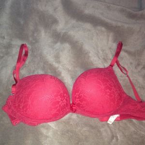SALE 🎉💕✨RED HOT AERIE BRA
