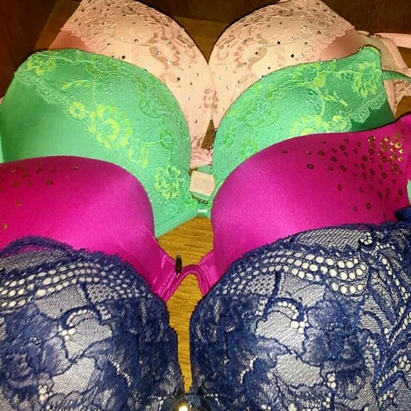 Victorias secret size 34B bras