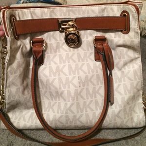 Micheal Kors bag