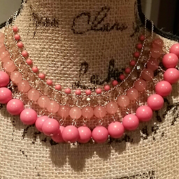 New York & Company Necklace Brand New with tag