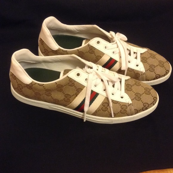 Gucci Sneakers - Picture 1 of 4