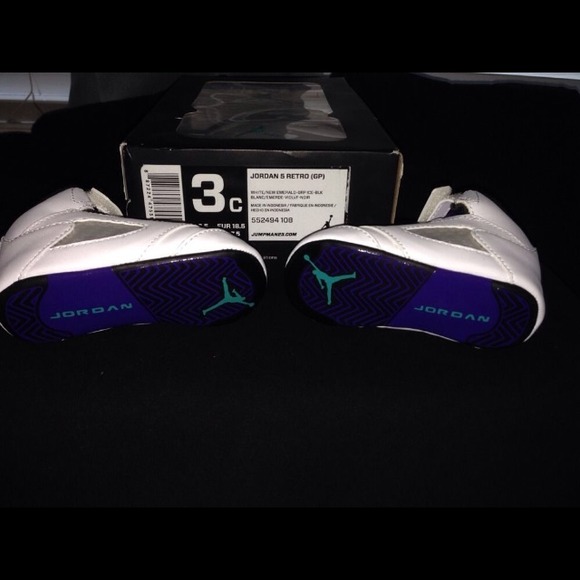 SOLD ON EBAY Infant Jordan Retro 5 Grapes 🍇 - Picture 2 of 3