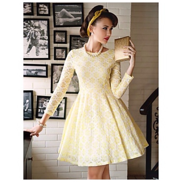 Dresses & Skirts - "Be a Queen" Dress