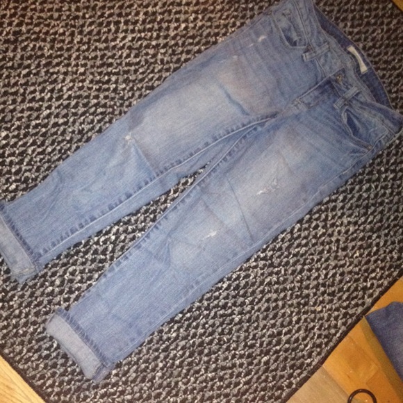 capris