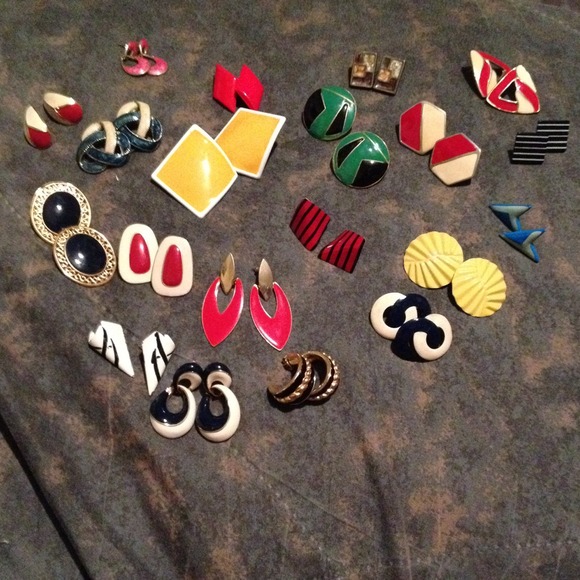 Ol' school earring lot