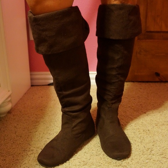 Soft dark brown boots.