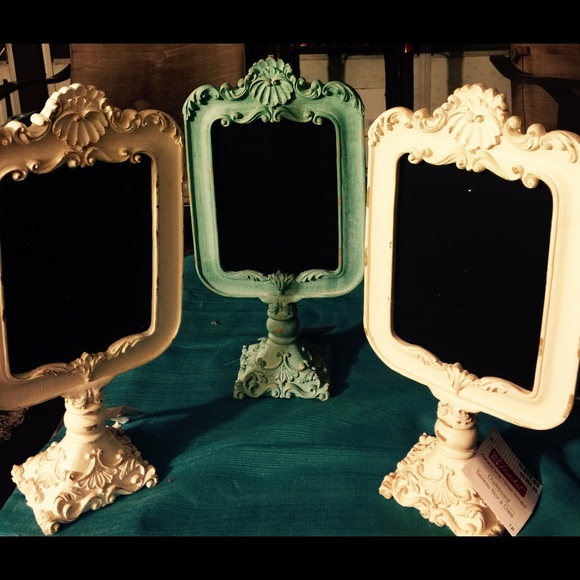 Decor - Picture 2 of 4