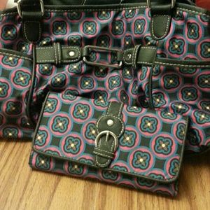 Black and teal,red purs