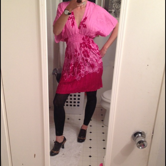 HOLD! 🌺sale! Pink tropics! Kimono midlength dress - Picture 2 of 2