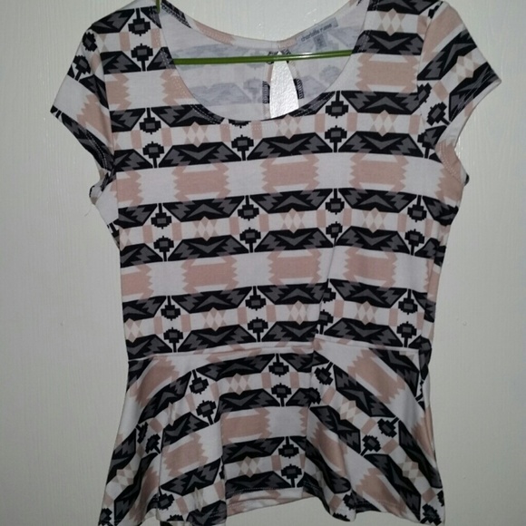 Pleplum tops