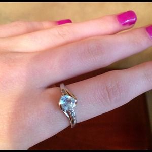 Sterling silver and aquamarine ring