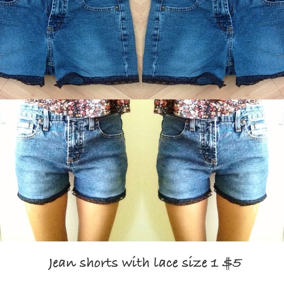 Jean shorts with lace trim