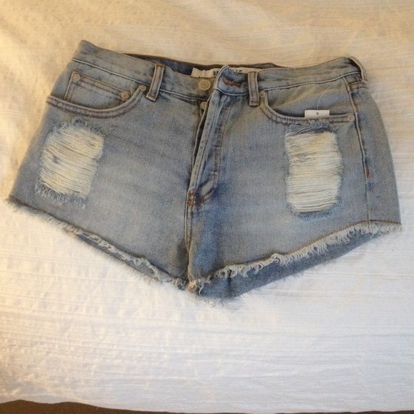 Brandy Melville high waisted shorts