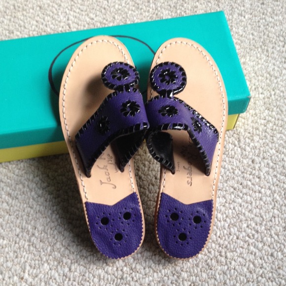 Jack Rogers Shoes - JACK ROGERS - Navajo Thong sandals