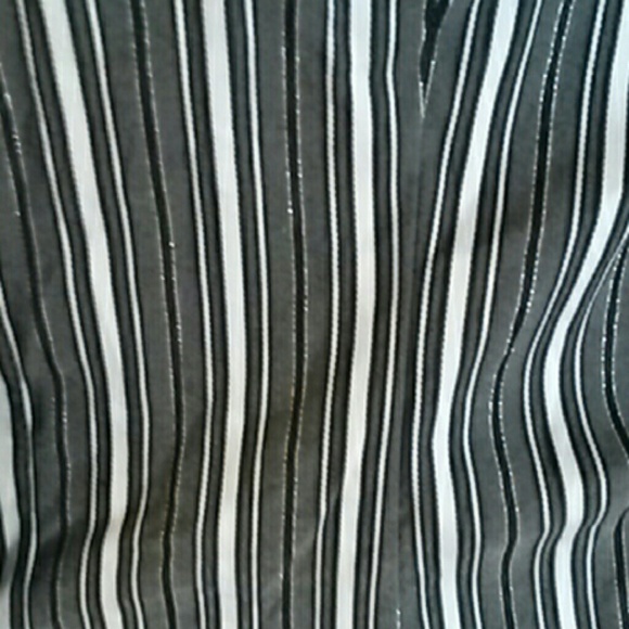 Express button down - Picture 2 of 2