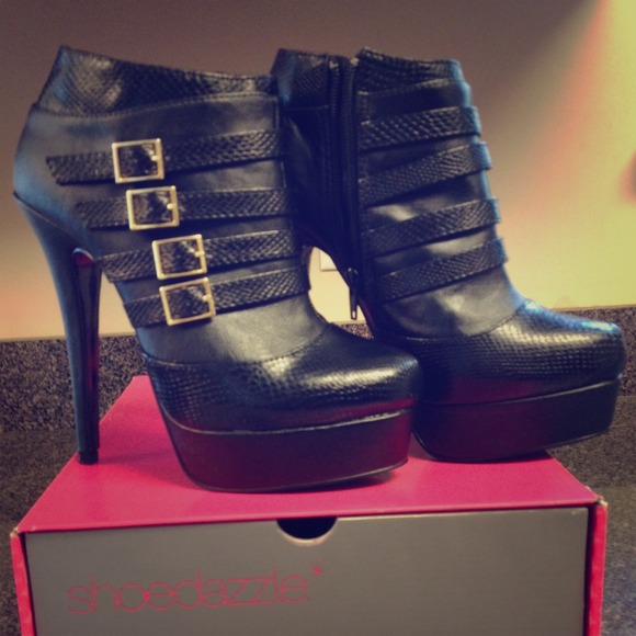 Shoes!! Sizes 7 to 8.5