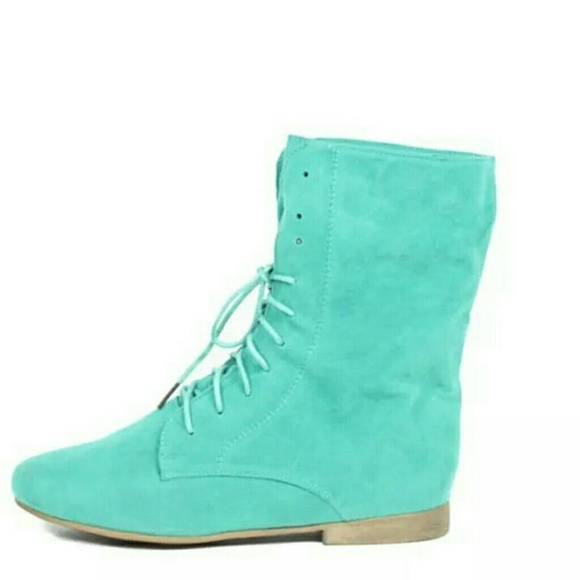 Beautiful suede lace up mint boots.