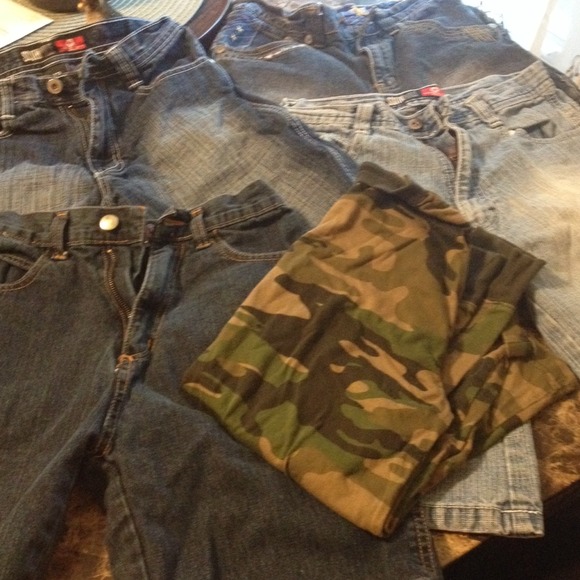 4 pairs of shorts one shirt