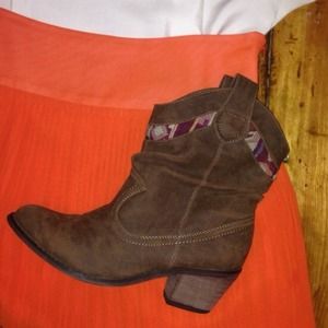 Short brown cowboy boots