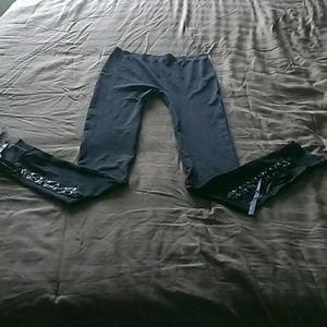 OS black stretch leggings