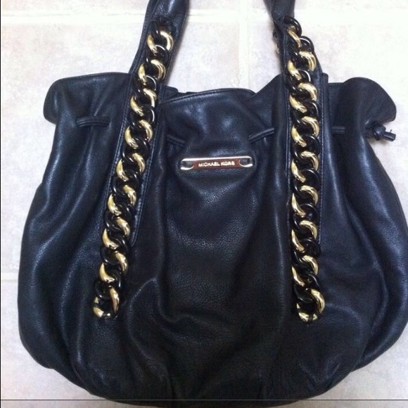 Authentic Michael Kors leather shoulder bag