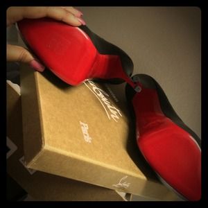 More pictures of Black CLs