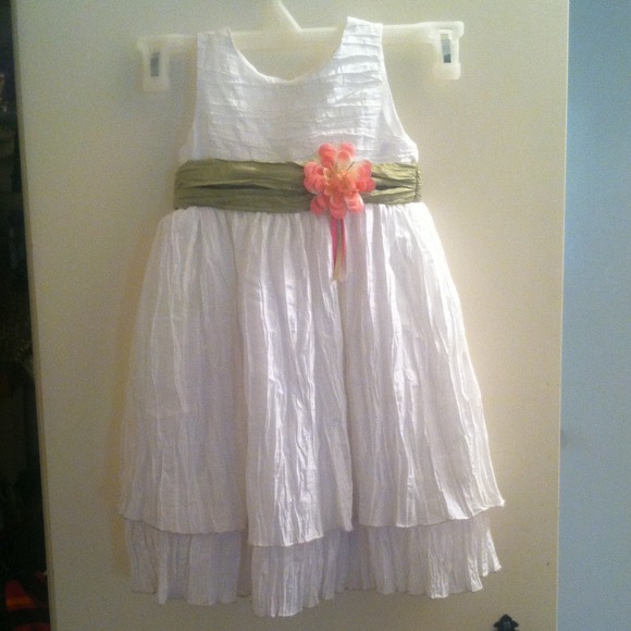Little girls dress