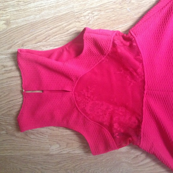 Forever 21 Dresses - Forever 21 Lace Back Dress NEVER WORN Forever 21 Dresses - Forever 21 Lace Back Dress NEVER WORN