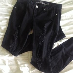 Black, distressed skinny jeans