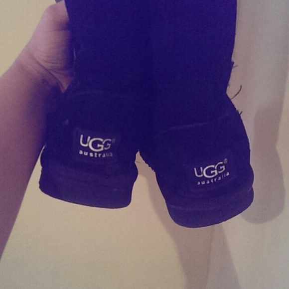 Black Button Down Uggs