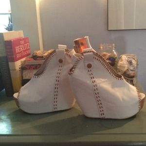 White leather Jeffrey Campbell wedges