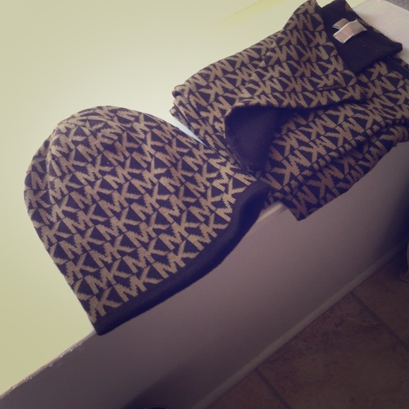 Michael Kors winter hat and scarf!!!