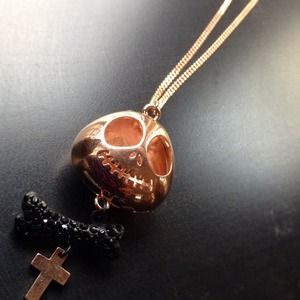 Long necklace
