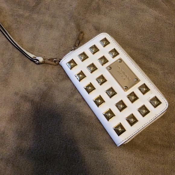 Brand new MK wrist wallet ♥️♥️