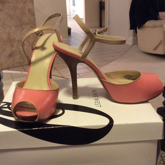 Nine West  pink heels