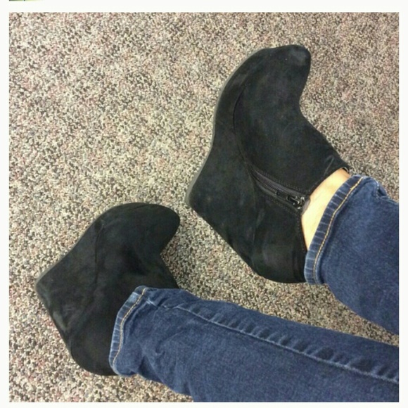 Wedge booties