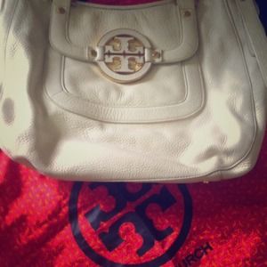 White tory burch Amanda bag (on hold till 9/4/14)