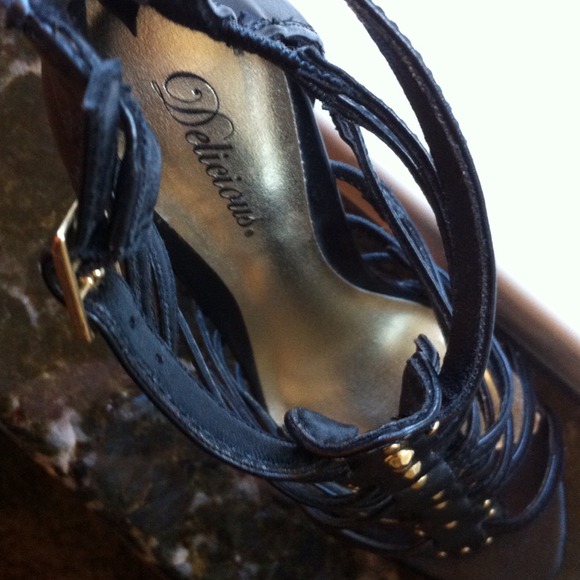 Sexy Black Heels 💥Reduced!💥 - Picture 3 of 3