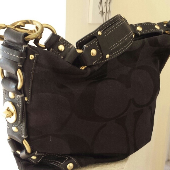 Authentic Coach Black Carly Signature Shoulder Bag
