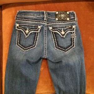Miss Me Jeans Size 27! Outgrew before I wore them