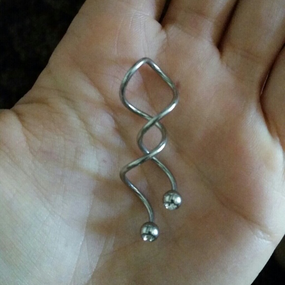 Spiral belly button ring