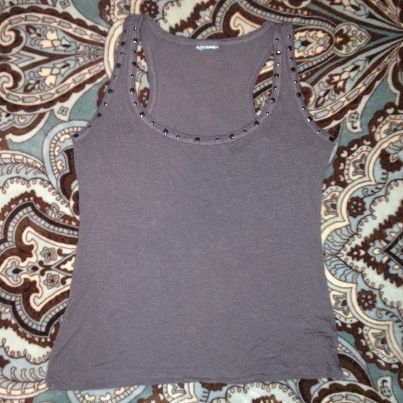 Cute heather gray tank