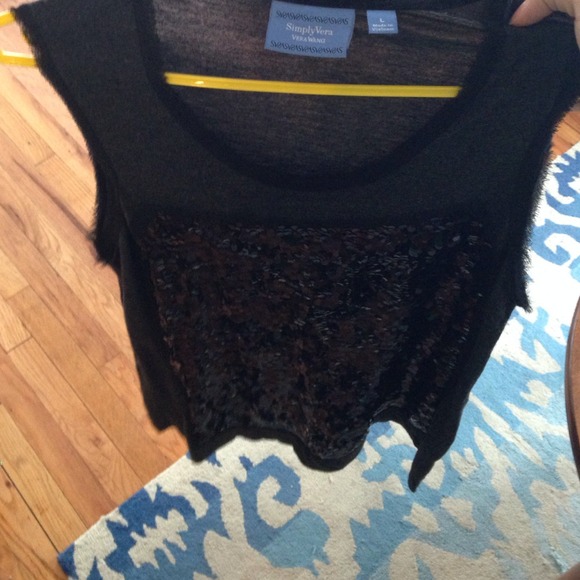 Sequined Top! - Picture 2 of 4
